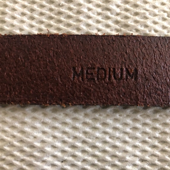 Calvin Klein women's skinny belt CK Monogram Buckle M.  33-1/2 Long, 1” wide. - Picture 5 of 6